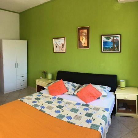Family Stakic Apartamento Baška Voda Exterior foto