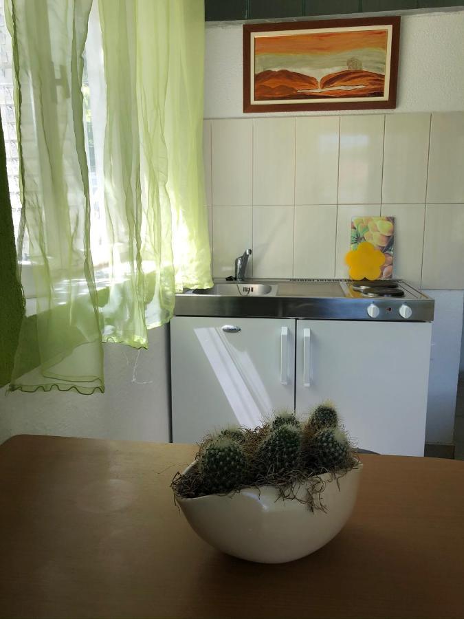 Family Stakic Apartamento Baška Voda Exterior foto